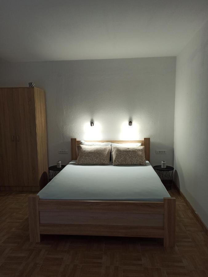 בודווה Lastva Holliday Rooms מראה חיצוני תמונה