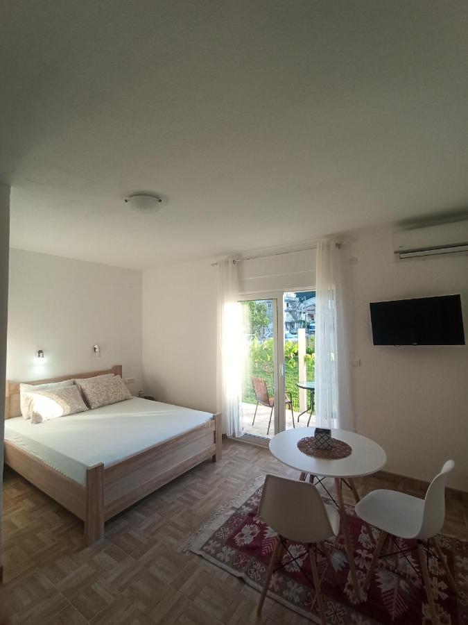 בודווה Lastva Holliday Rooms מראה חיצוני תמונה