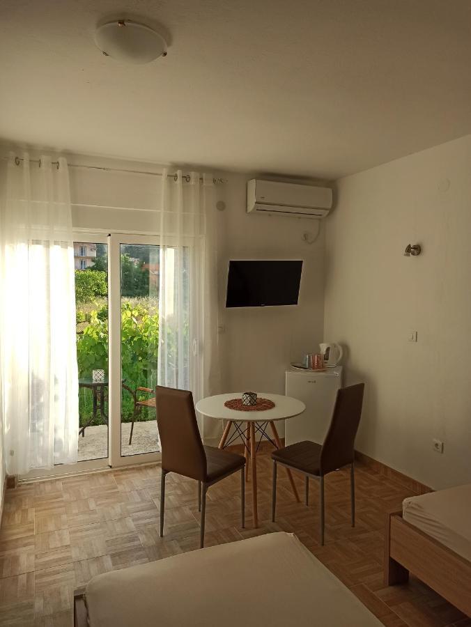 בודווה Lastva Holliday Rooms מראה חיצוני תמונה