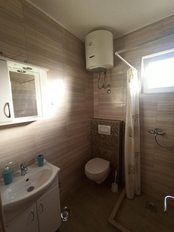 בודווה Lastva Holliday Rooms מראה חיצוני תמונה